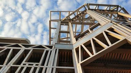 住建部:構(gòu)建全國(guó)標(biāo)準(zhǔn)化!裝配式鋼結(jié)構(gòu)住宅發(fā)展邁入快車(chē)道