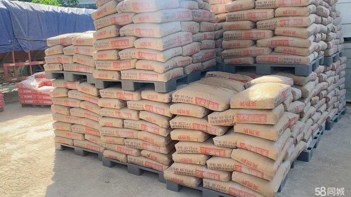 批發(fā)水泥沙石,瓷磚膠,紅磚輕質(zhì)磚等建筑材料.#沙子 #建筑材